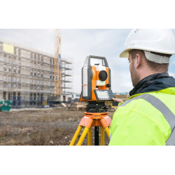 Station totale de chantier avec distancemètre FTS 202 Geofennel