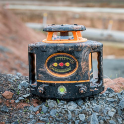 Pack laser rotatif à pente FL 300 HV-G Geofennel avec FR50 + Trépied et mire