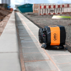 Geo Fennel FL245 Laser automatique avec trepied et mire