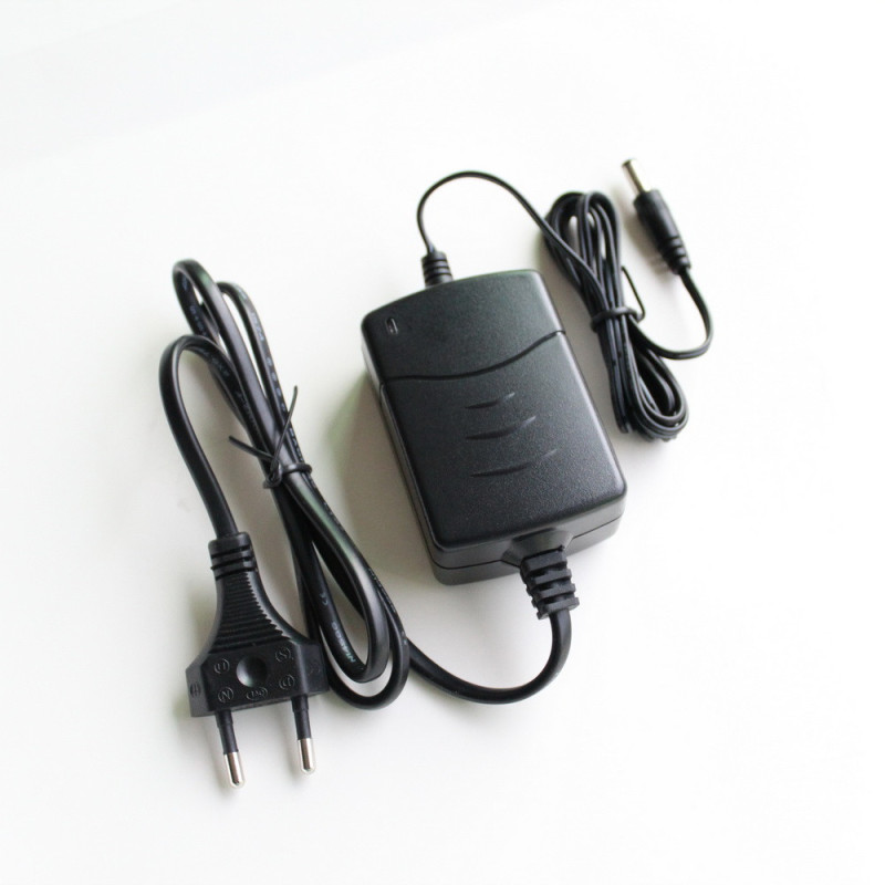 Chargeur de batterie pour Laser FL 110 Metland/Geofennel