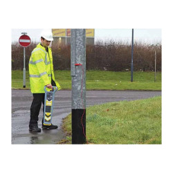 Détecteur de réseau CAT4+ avec générateur GENNY4 et sac de transport RADIODETECTION