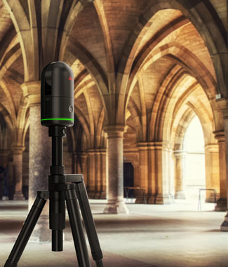 scanner laser Leica BLK360 en train de scanner